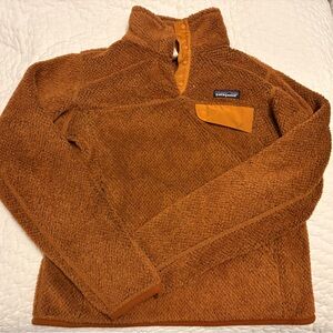Patagonia women’s burnt Orange fuzzy quarter zip sweater